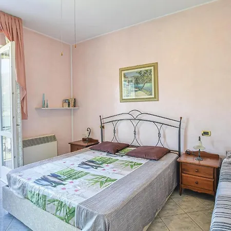 Amazing In With Kitchen
