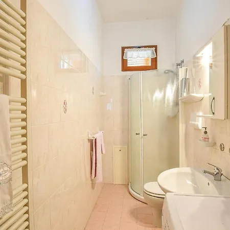 Amazing In With Kitchen